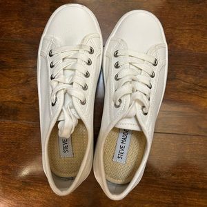 Steve Madden platform white sneakers size 5.5